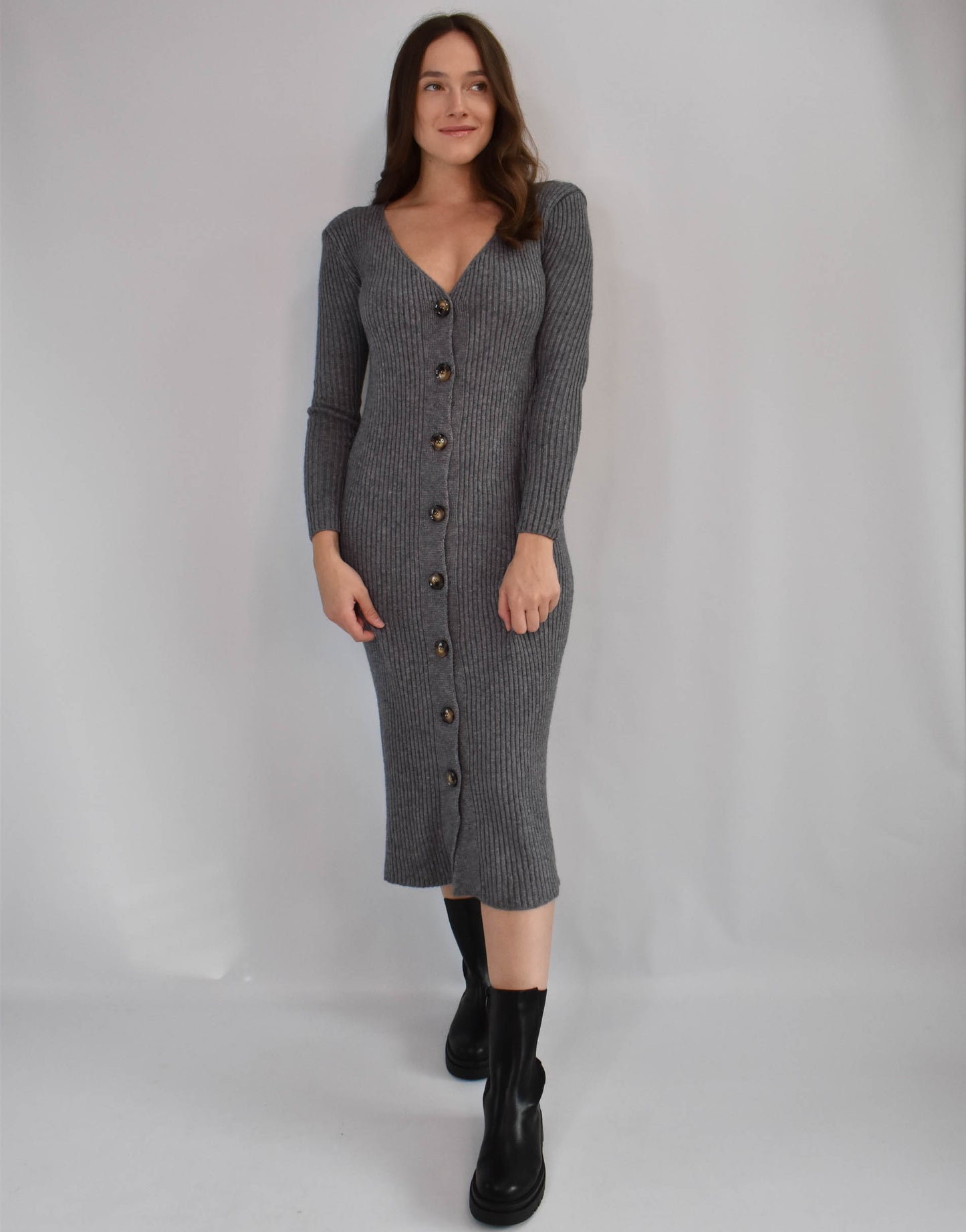 Geripptes Maxistrickkleid mit Knopfleiste