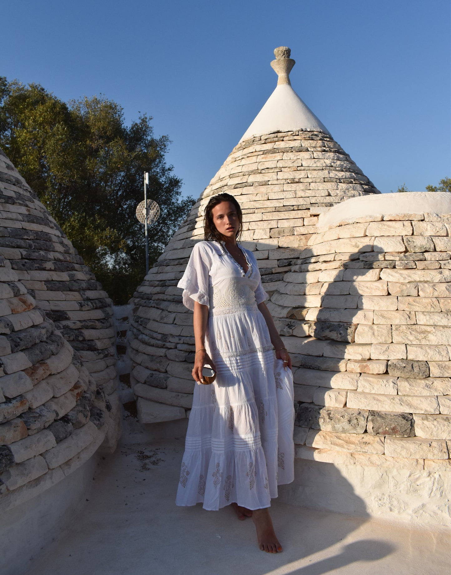 Maxikleid mit Stickerei, Spitzeneinsatz und Paillettenverzierung