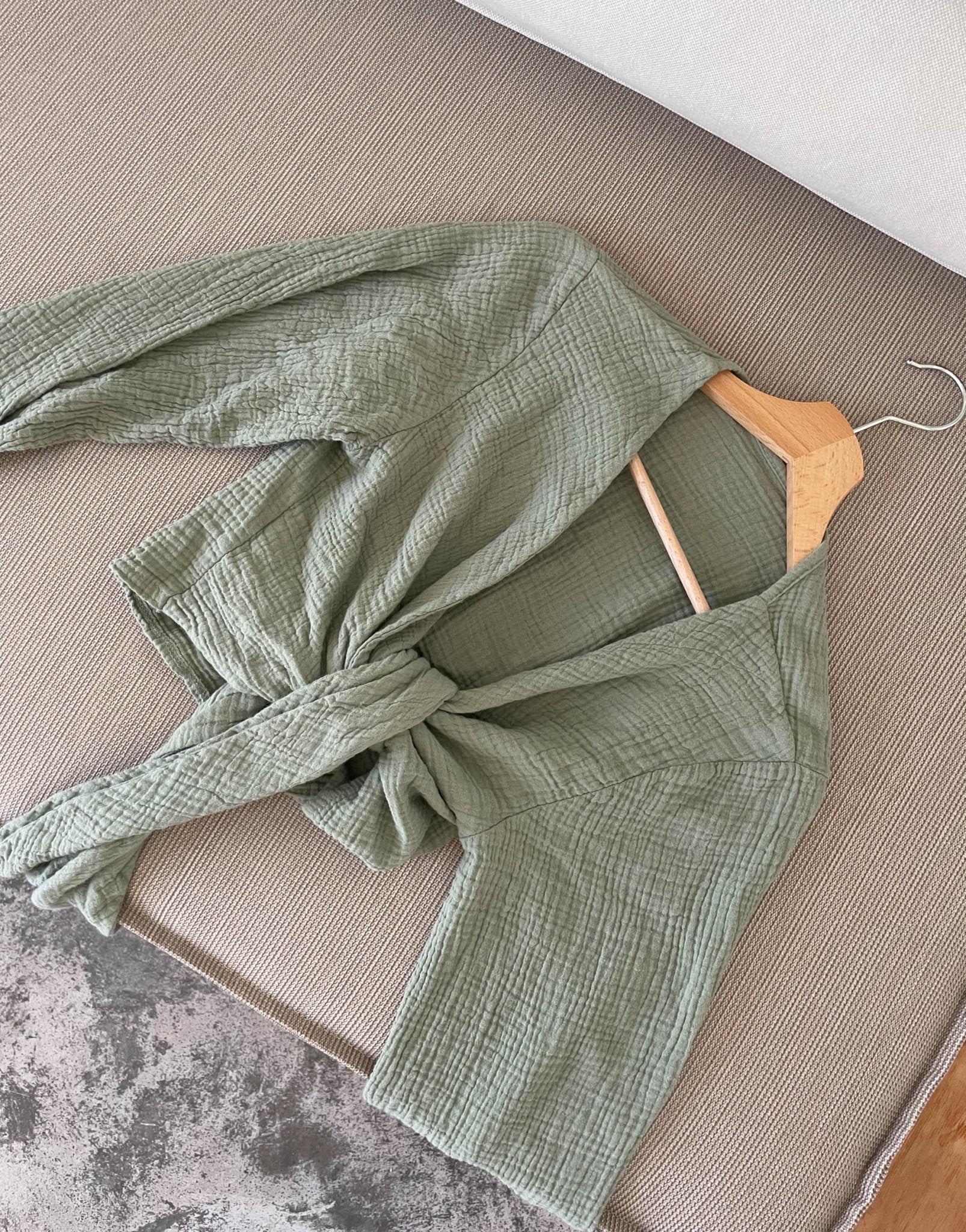 Warum wir den Stoff Musselin so lieben: Alles über unsere Musselinblusen, Musselinhosen und Musselinsets erfährst du hier! - Switch-Fashion