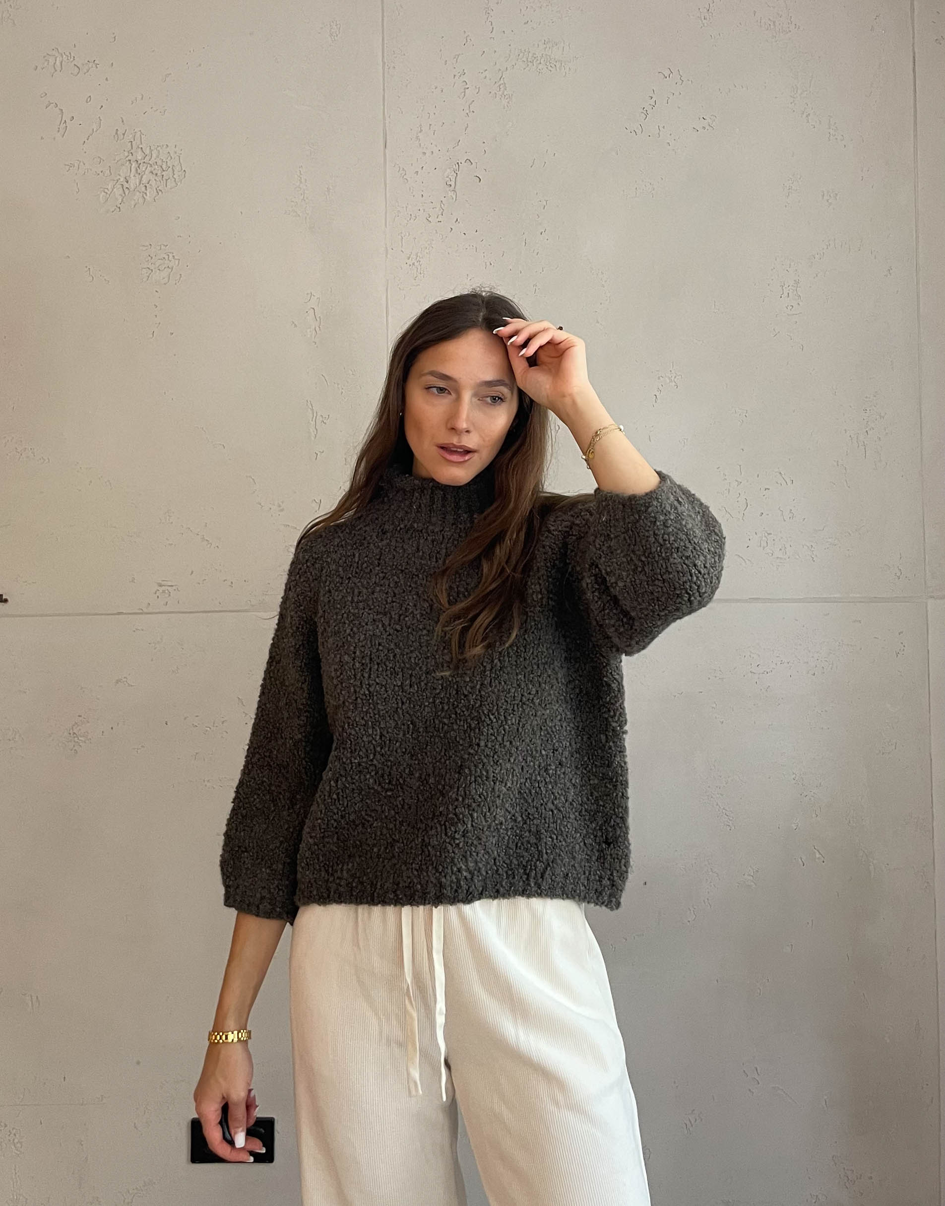 Boucle Pullover mit Stehkragen