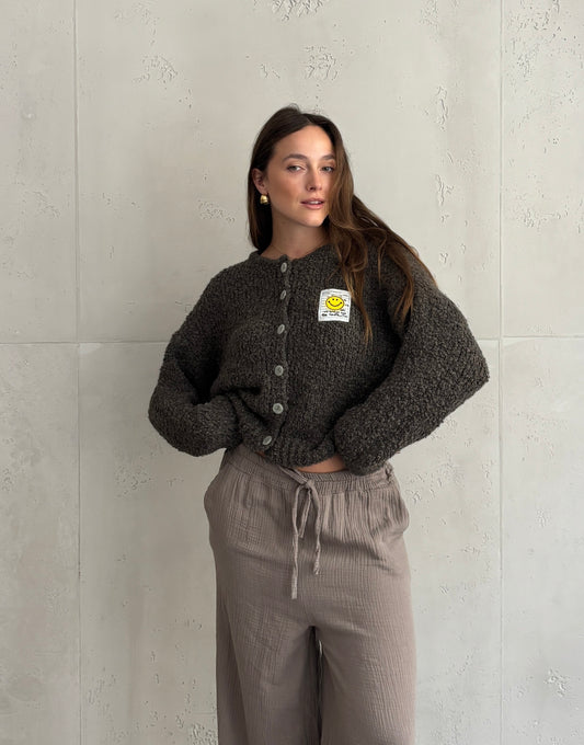 Bouclé Strickjacke mit Smiley Patch