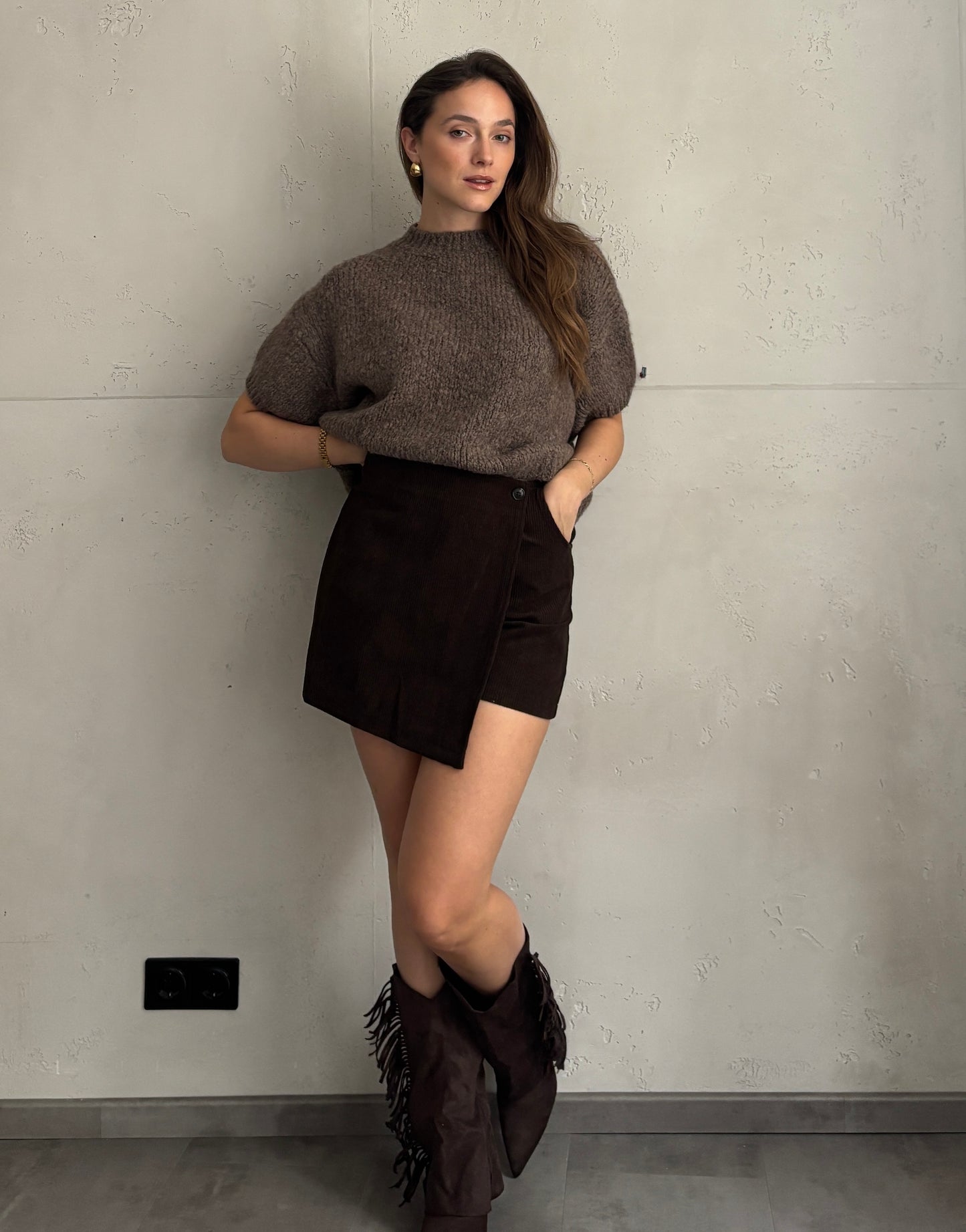 Cord-Skort mit Knopf & angedeutetem Schlitz