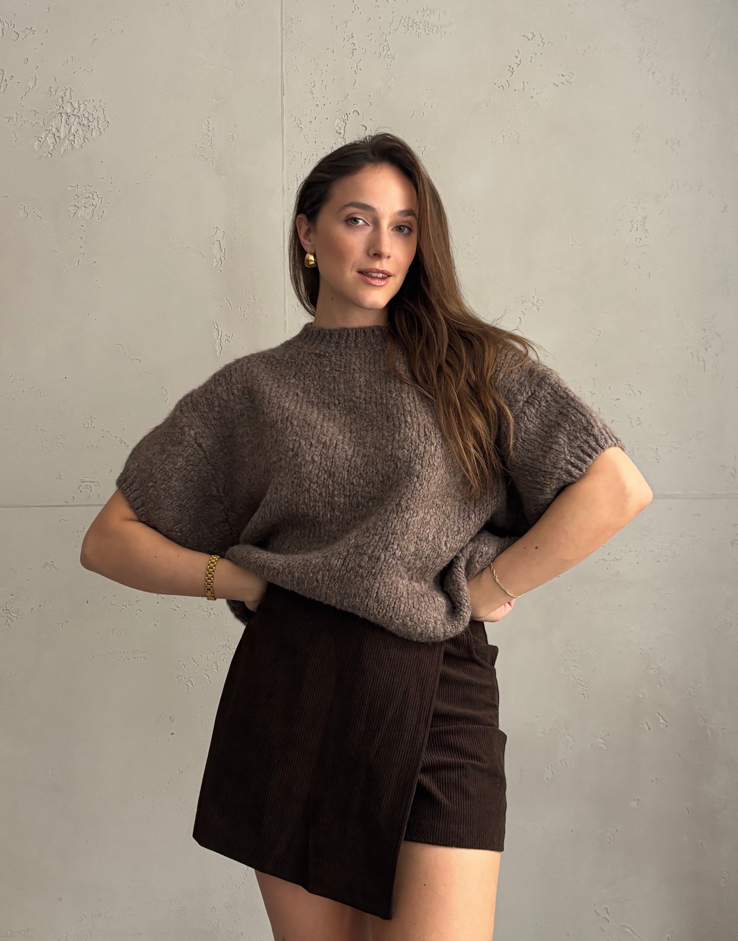 Cord-Skort mit Knopf & angedeutetem Schlitz