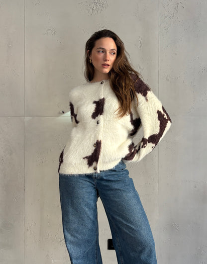 Cow-Strickjacke mit Knöpfen & Rundhals