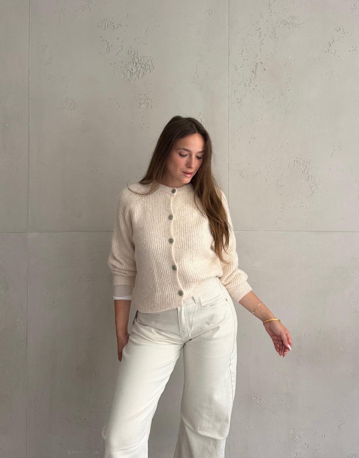 Gerippte Strickjacke mit Knopfleiste
