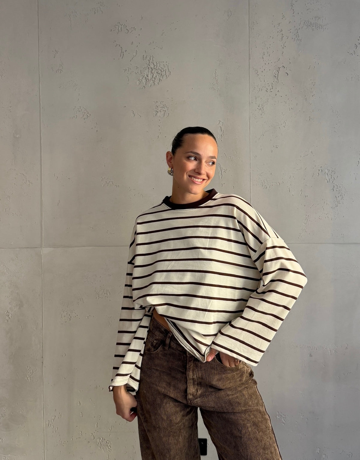 Zweifarbig gestreiftes Longsleeve