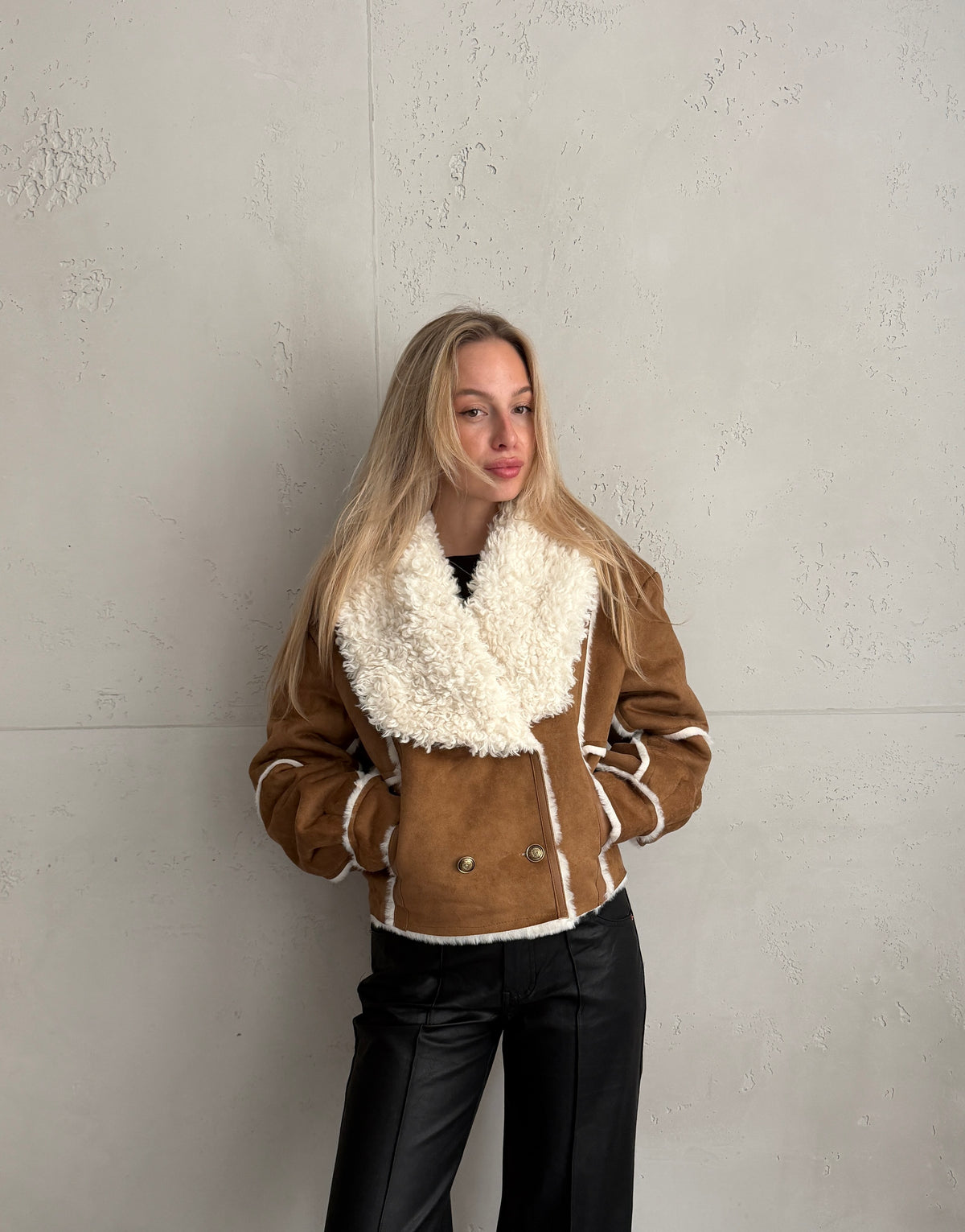 Jacke im Lammfell-Look mit Doppelreiher