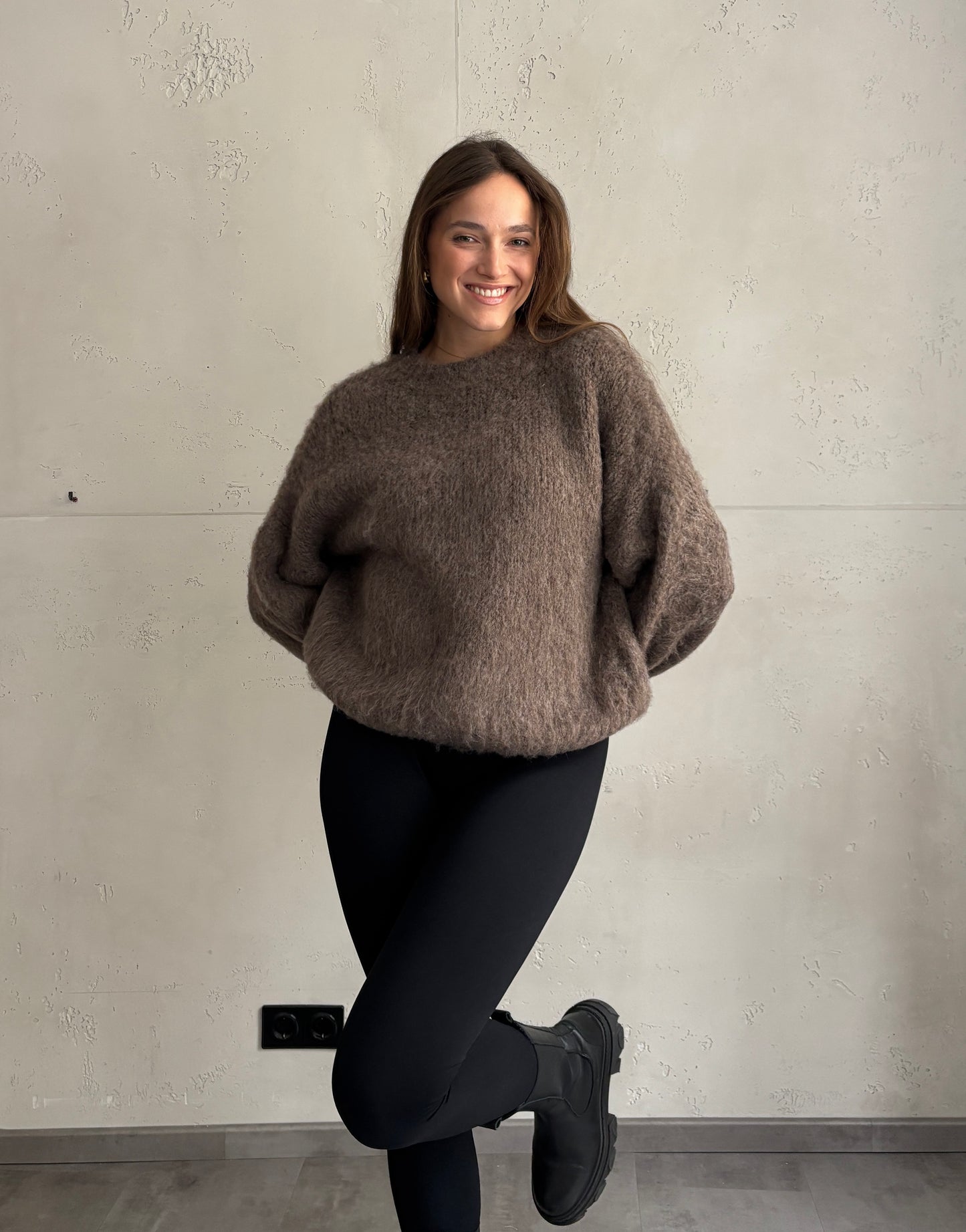Kuschel-Pullover – Oversize mit weitem Ärmel & Bund