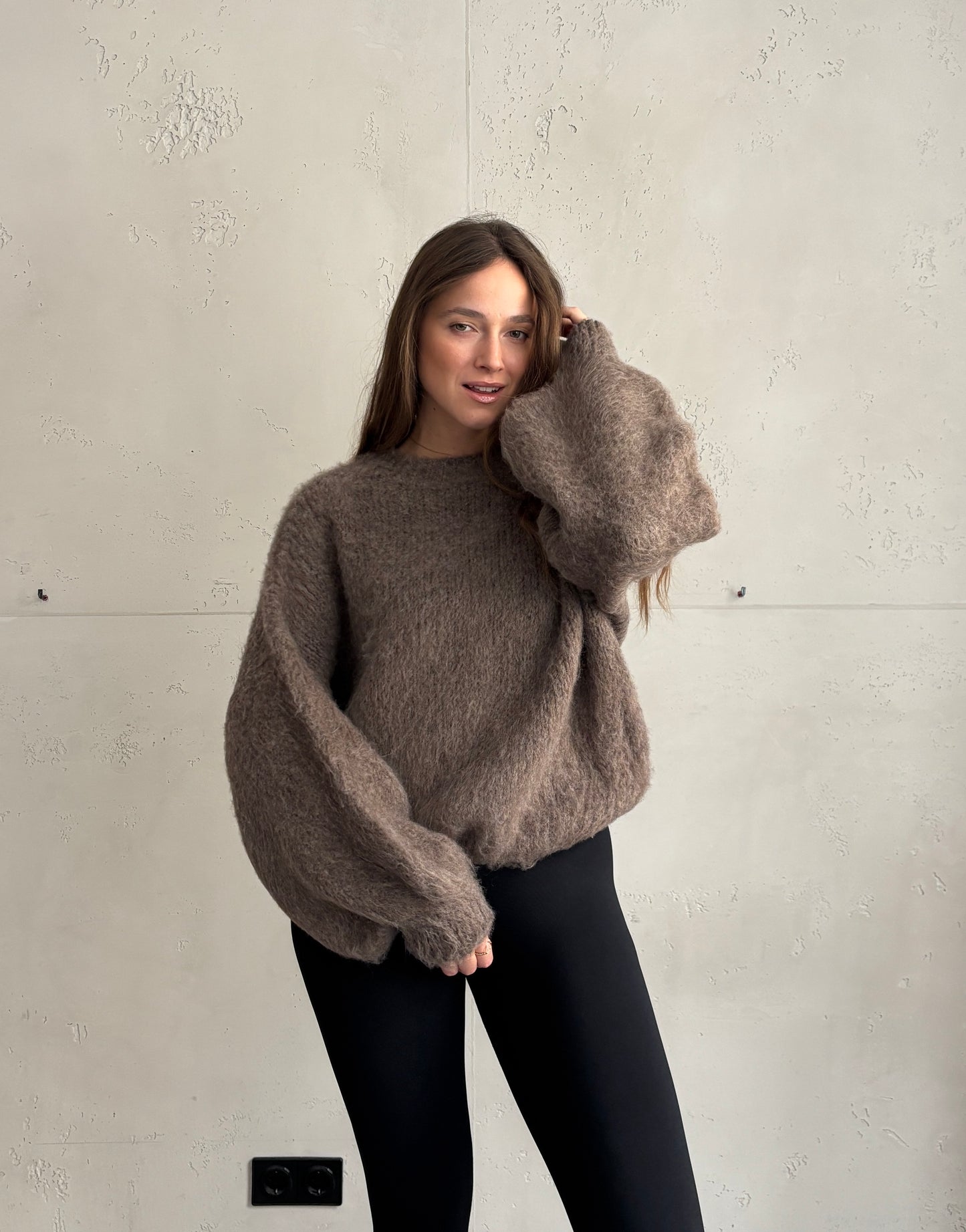 Kuschel-Pullover – Oversize mit weitem Ärmel & Bund
