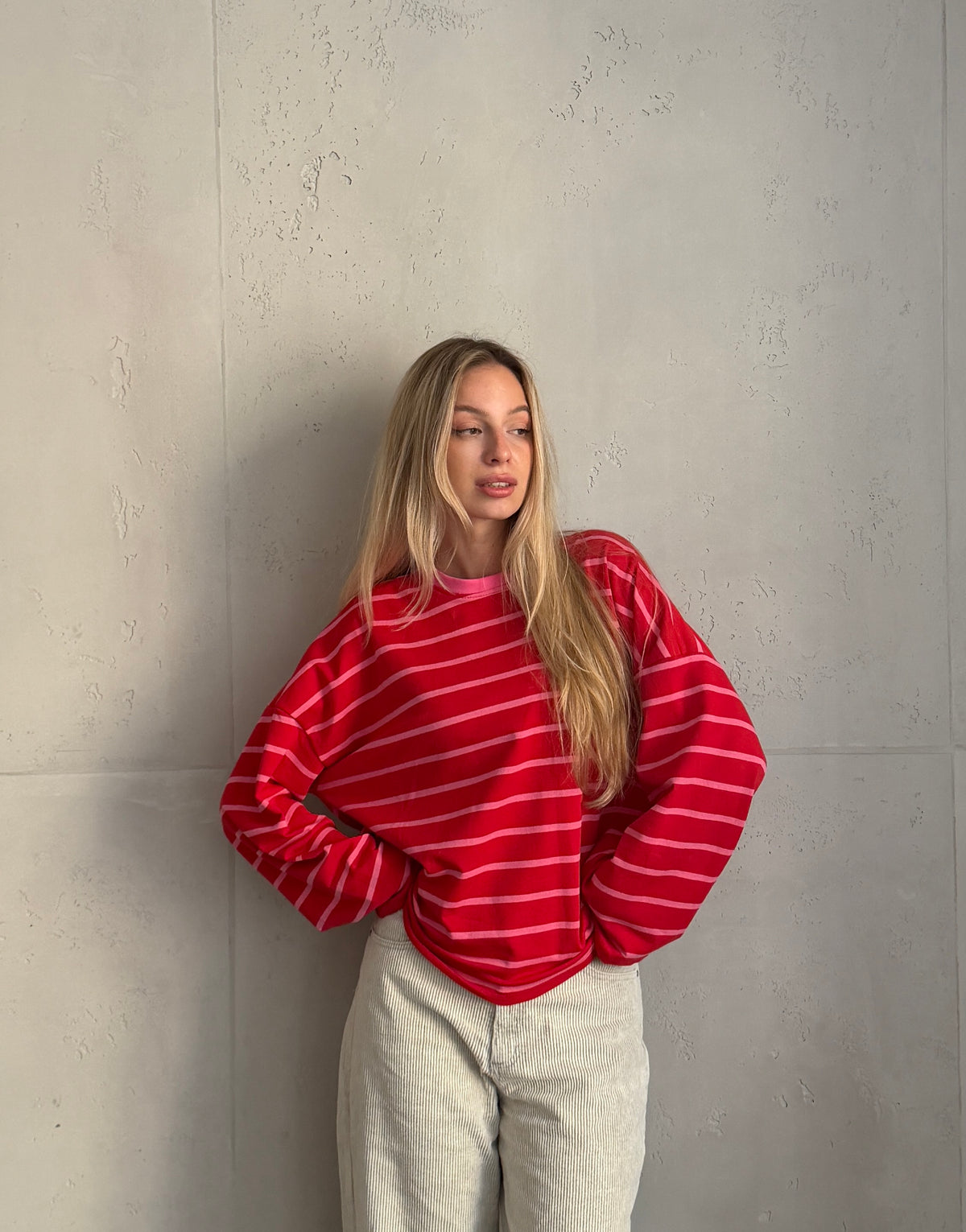 Zweifarbig gestreiftes Longsleeve
