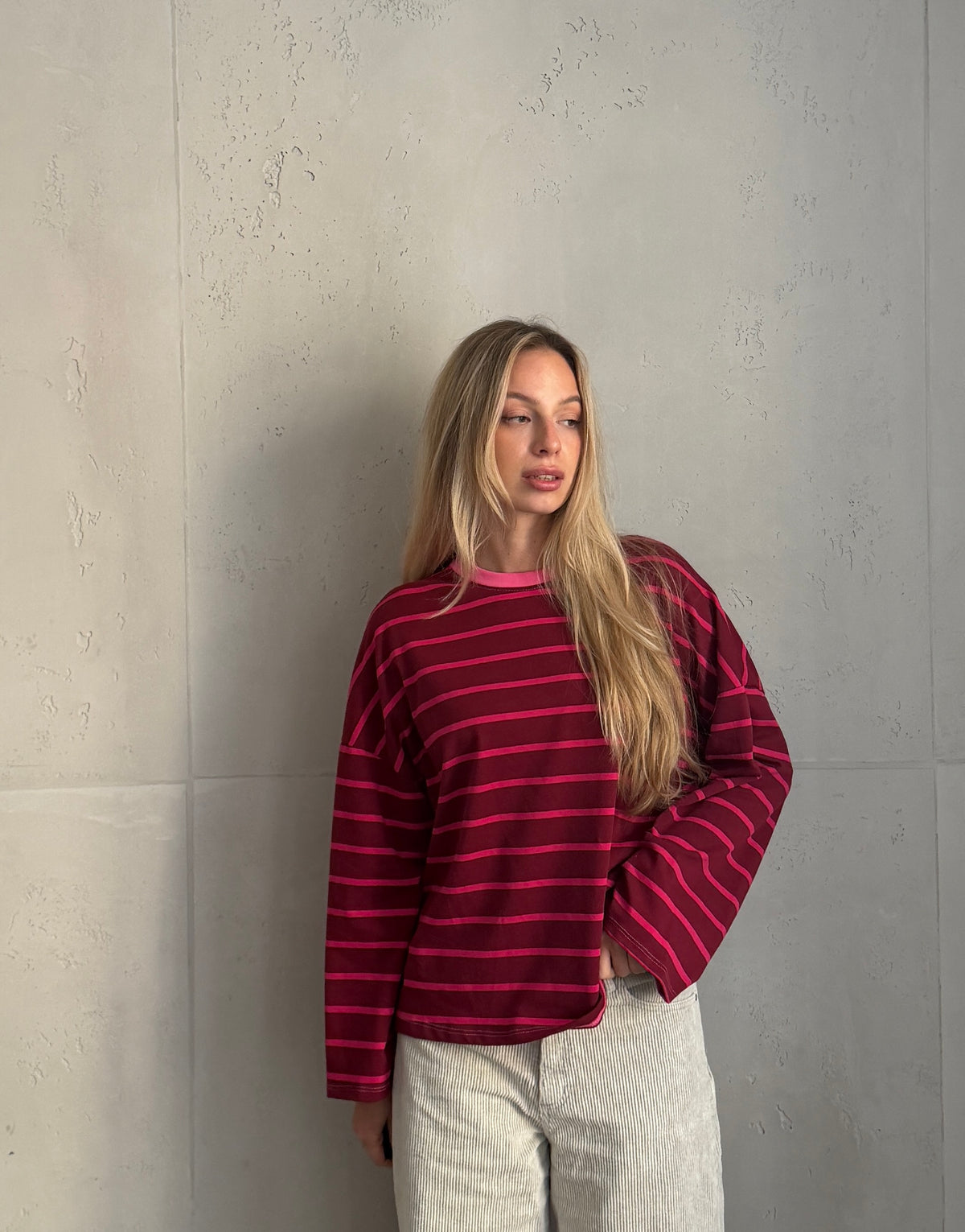 Zweifarbig gestreiftes Longsleeve