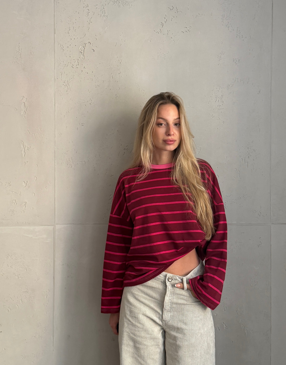 Zweifarbig gestreiftes Longsleeve