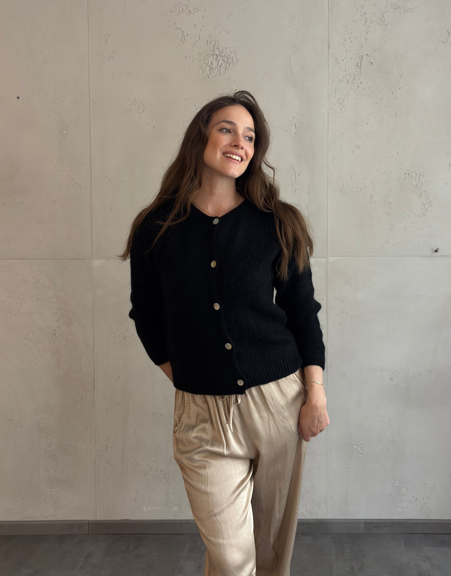 Mohair Strickjacke mit Rundhals