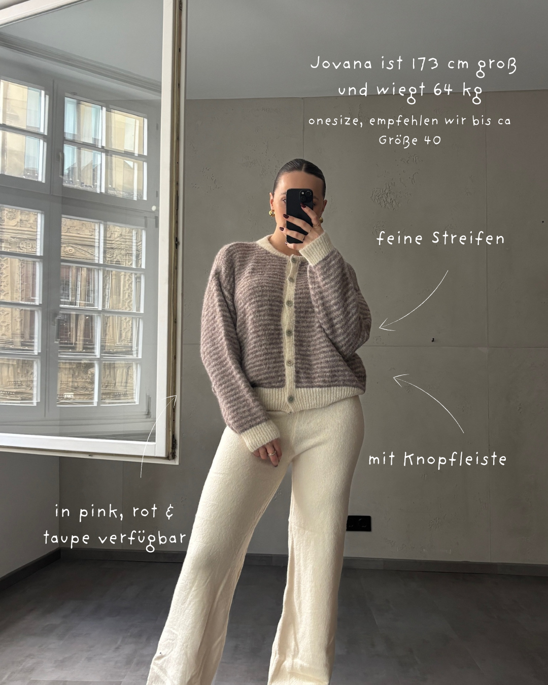 Feingestreifte Strickjacke mit Knöpfen