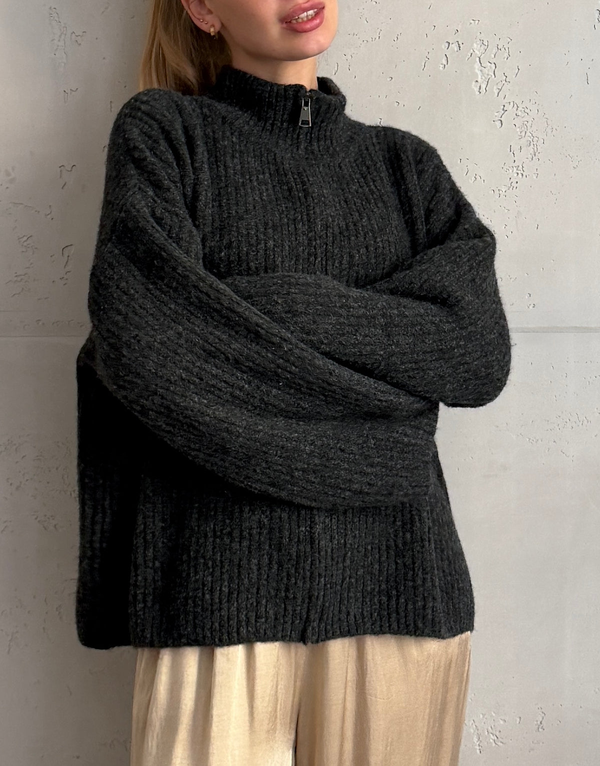 Gerippte Strickjacke mit Alpaka