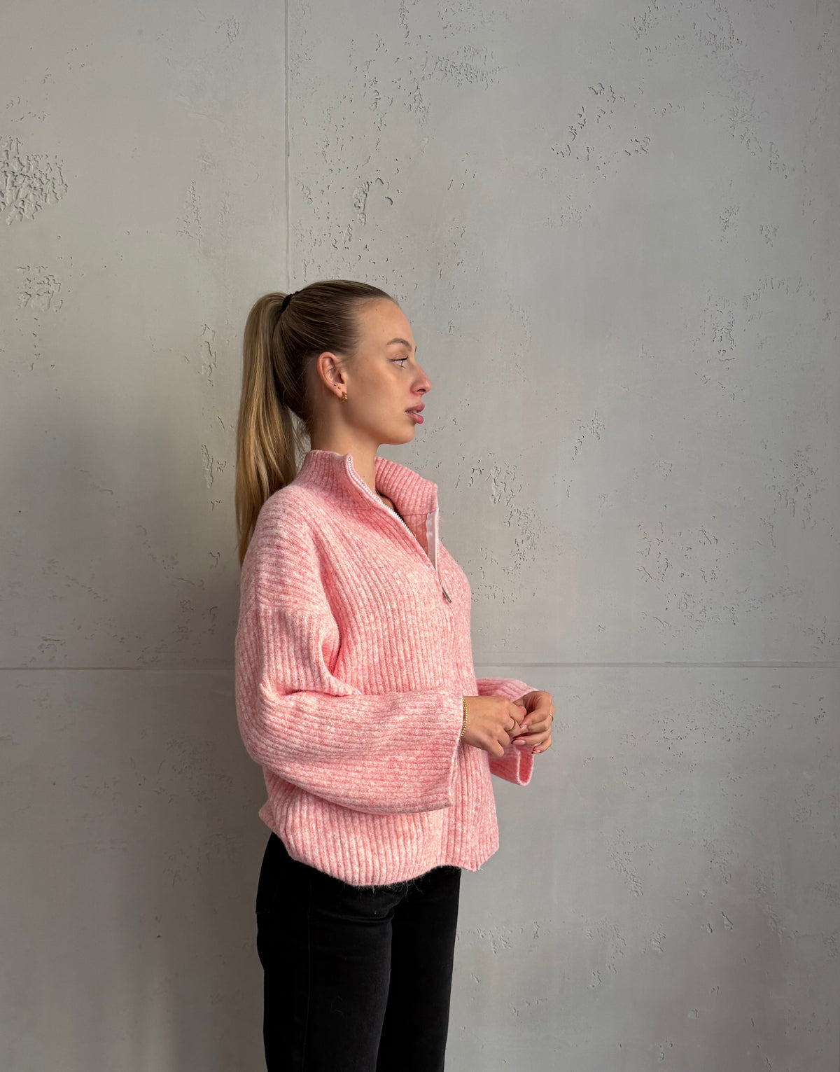 Gerippte Strickjacke mit Alpaka