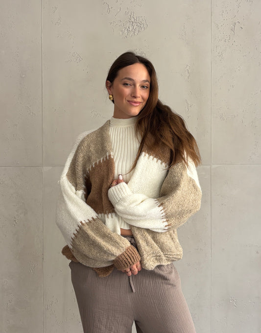 Strickjacke mit Kontrastnaht - Colorblock in Weiß · Beige · Braun