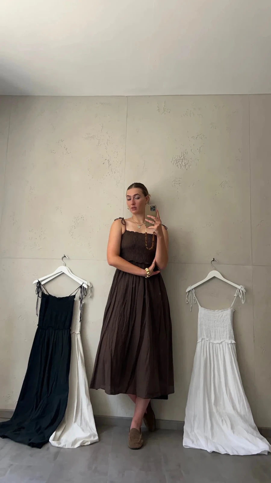 Baumwoll Maxikleid mit Bindeträgern – Der Gummizug macht den Unterschied - Switch-Fashion