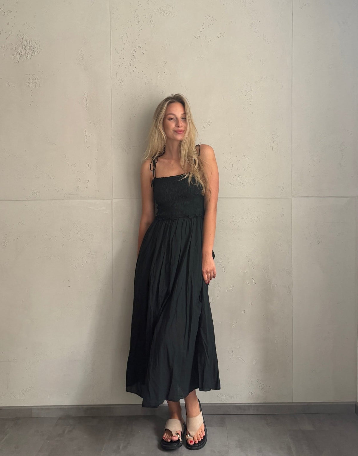 Baumwoll Maxikleid mit Bindeträgern – Der Gummizug macht den Unterschied - Switch-Fashion