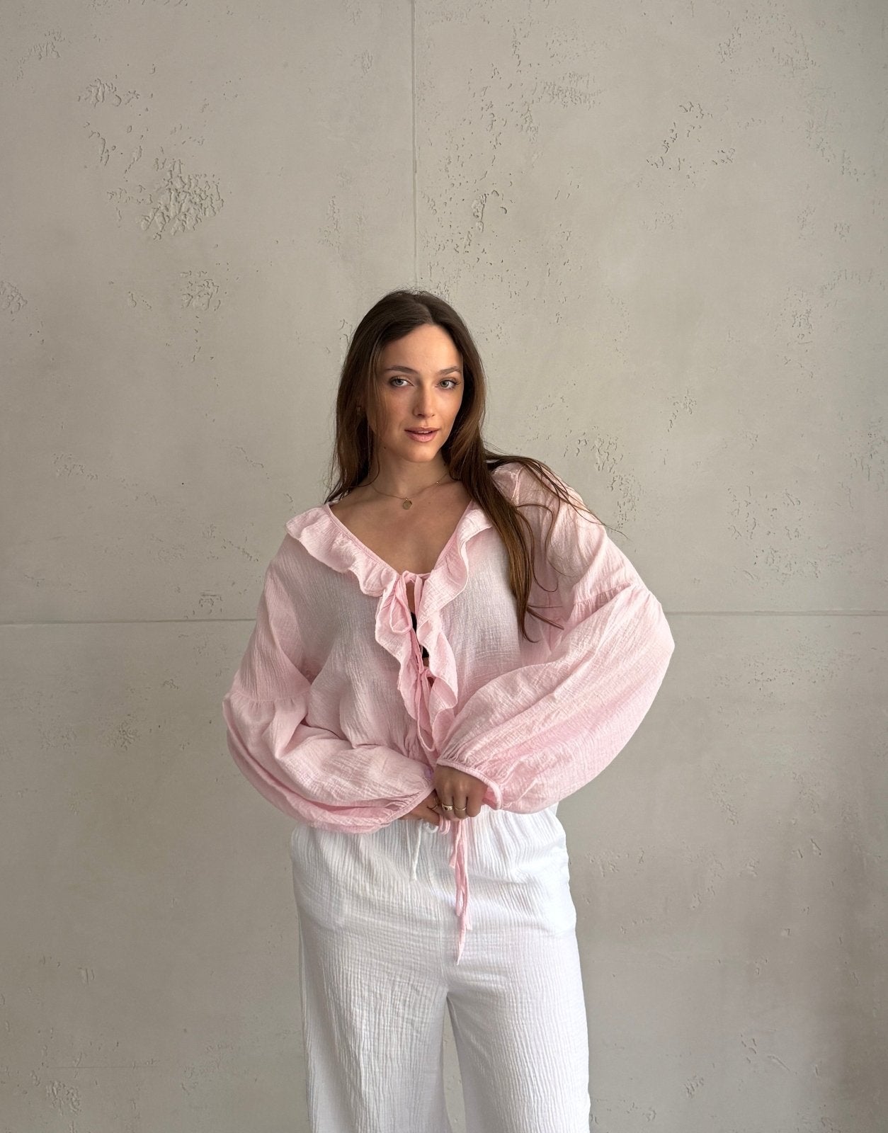 Baumwoll Rüschenbluse mit Ärmeln zum Binden – Bestseller in Weiß,Gelb, Beige und Pink - Switch - Fashion