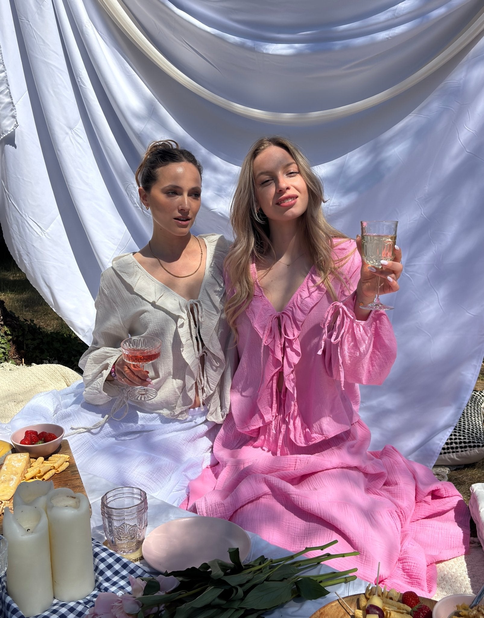 Baumwoll Rüschenbluse mit Ärmeln zum Binden – Bestseller in Weiß,Gelb, Beige und Pink - Switch - Fashion