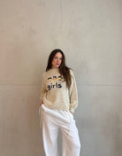 Beiger Strickpullover mit "Girls" Web - Design - Switch - Fashion