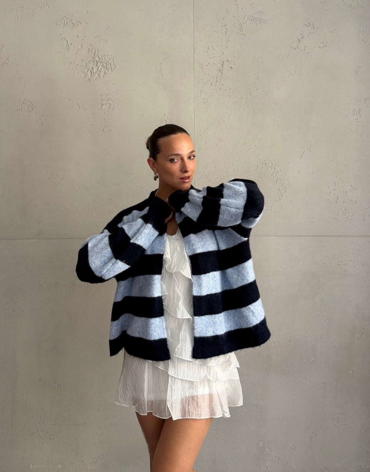 Button Strickjacke mit breiten Streifen - Switch-Fashion