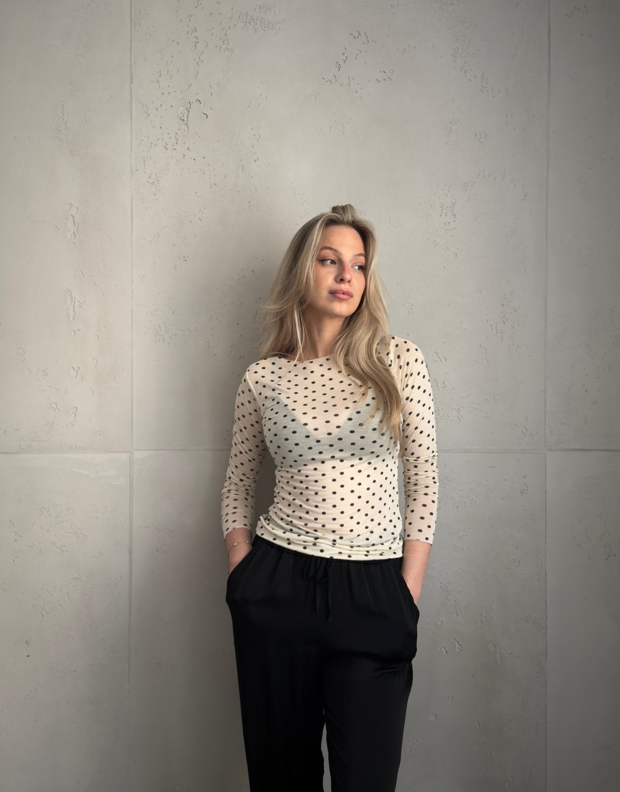 Cashmere Blend Longsleeve mit Punkten – Leicht transparent, unvergleichbar soft - Switch - Fashion