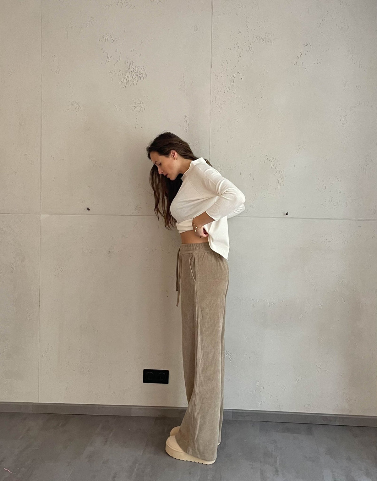 Cordhose mit weitem Bein