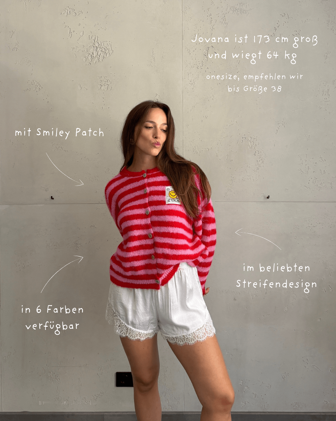 Durchgeknöpfte Strickjacke mit Streifen und Smiley Patch - Switch-Fashion