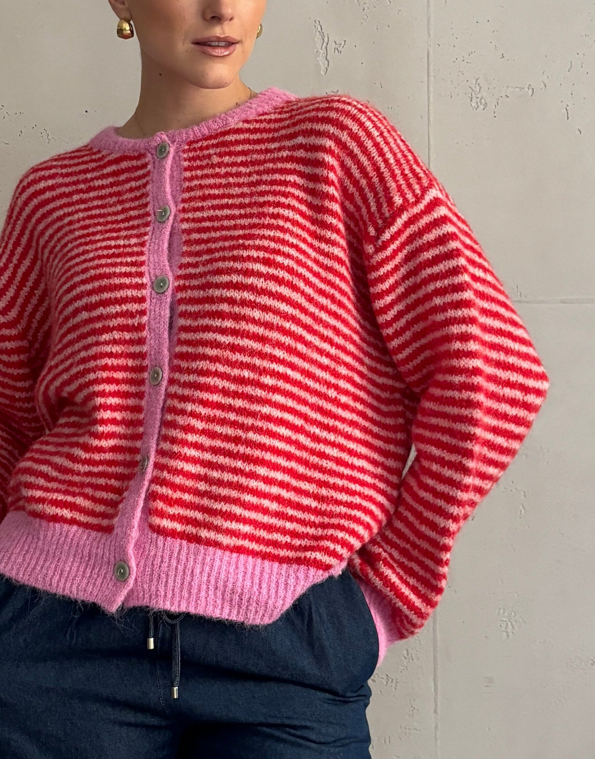 Feingestreifte Strickjacke mit Knöpfen - Switch - Fashion