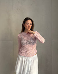 Figurbetontes Langarmshirt aus Spitze (Sheer Look)