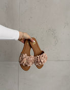 Flache Schlappen mit Blumen - Riemen - Switch - Fashion