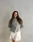 Gestreifte Strickjacke mit Reißverschluss & Stehkragen - Switch - Fashion