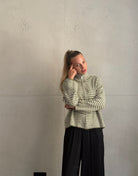 Gestreifte Strickjacke mit Reißverschluss & Stehkragen - Switch-Fashion
