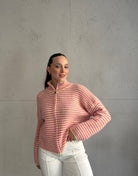 Gestreifte Strickjacke mit Reißverschluss & Stehkragen - Switch - Fashion