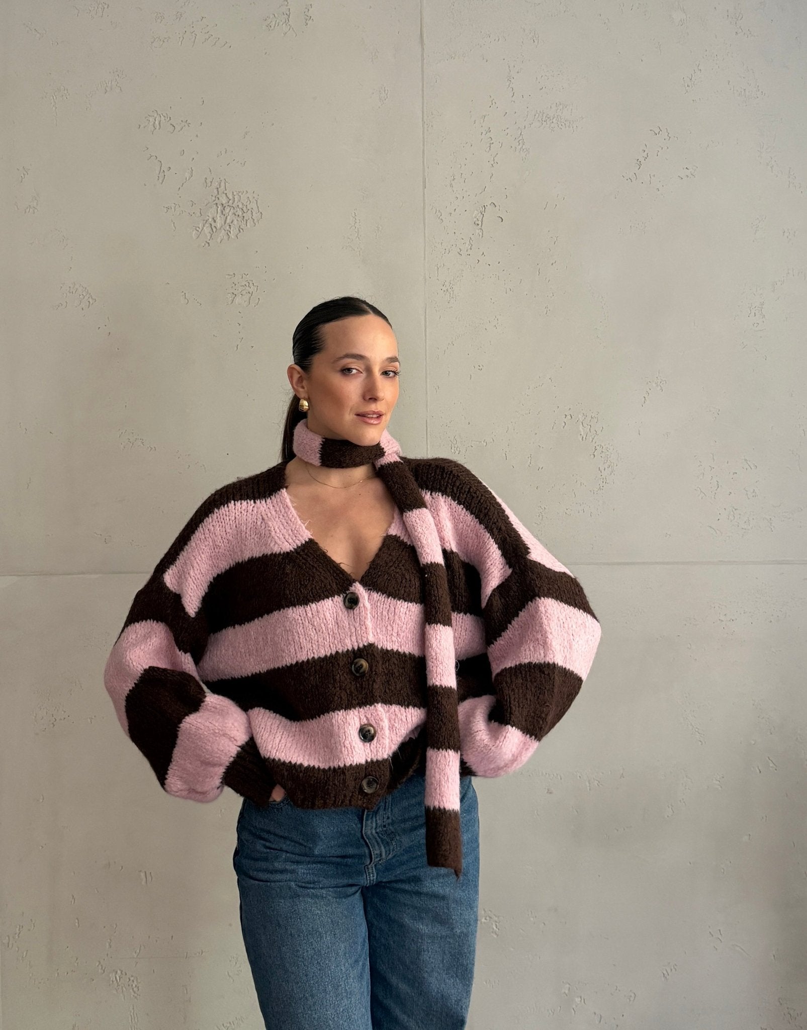 Gestreifte Strickjacke mit Schal & V - Ausschnitt - Switch - Fashion