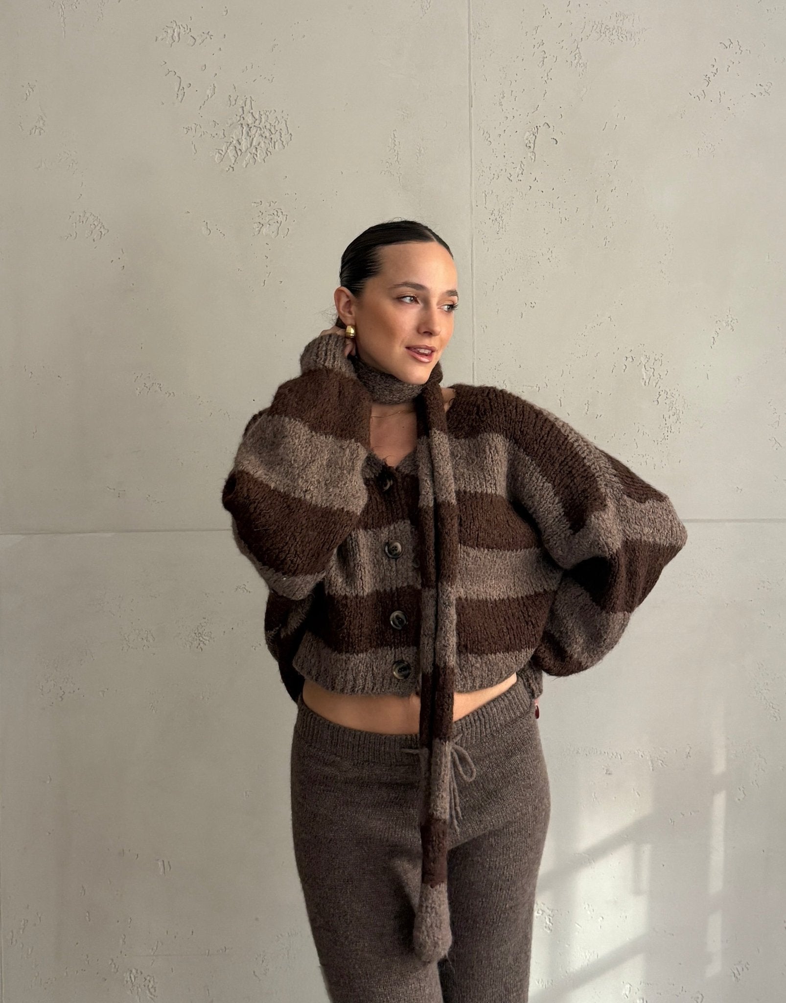 Gestreifte Strickjacke mit Schal & V - Ausschnitt - Switch - Fashion