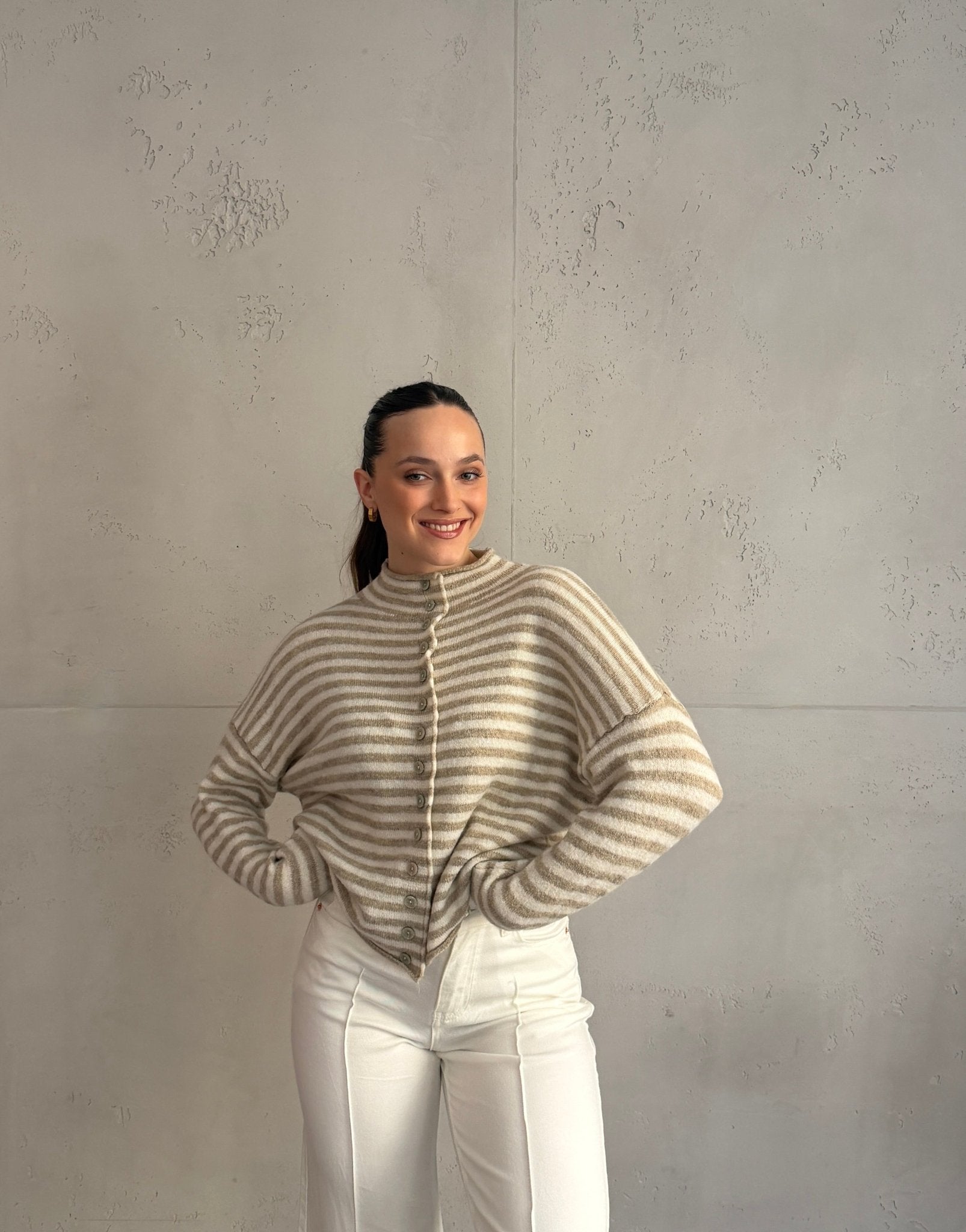 Gestreifte Strickjacke mit Stehkragen & Knöpfen - Switch - Fashion