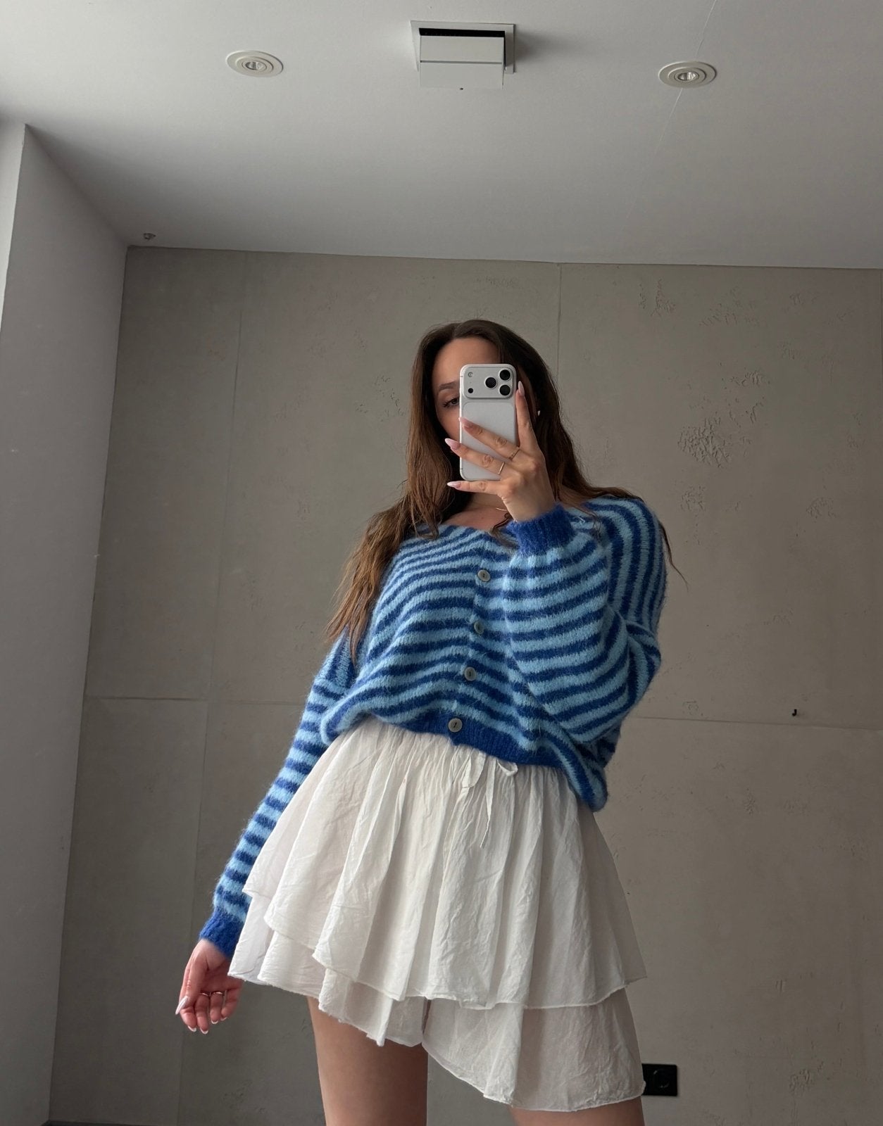 Gestreifte Strickjacke mit V - Ausschnitt - Switch - Fashion