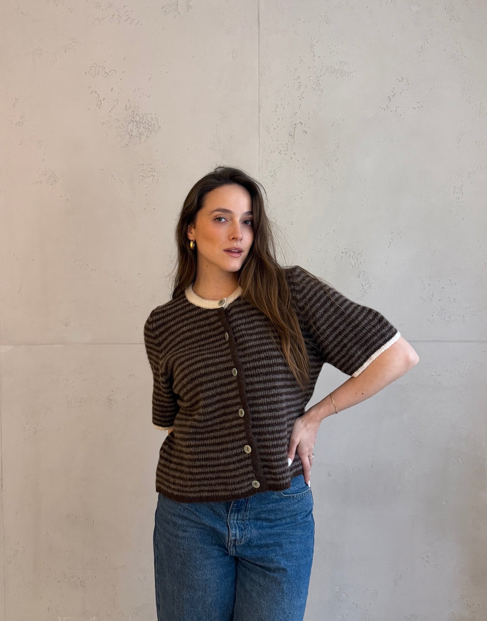 Gestreifter Kurzarm - Pullover mit Knopfleiste - Switch - Fashion