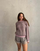 Gestreifter Pullover mit abgesetzter Naht - Switch-Fashion