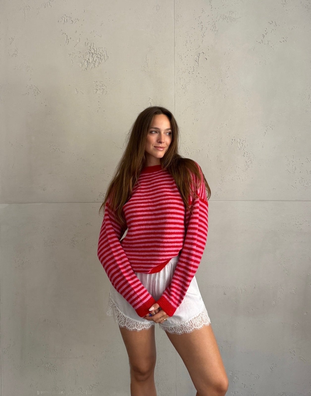 Gestreifter Pullover mit abgesetzter Naht - Switch-Fashion