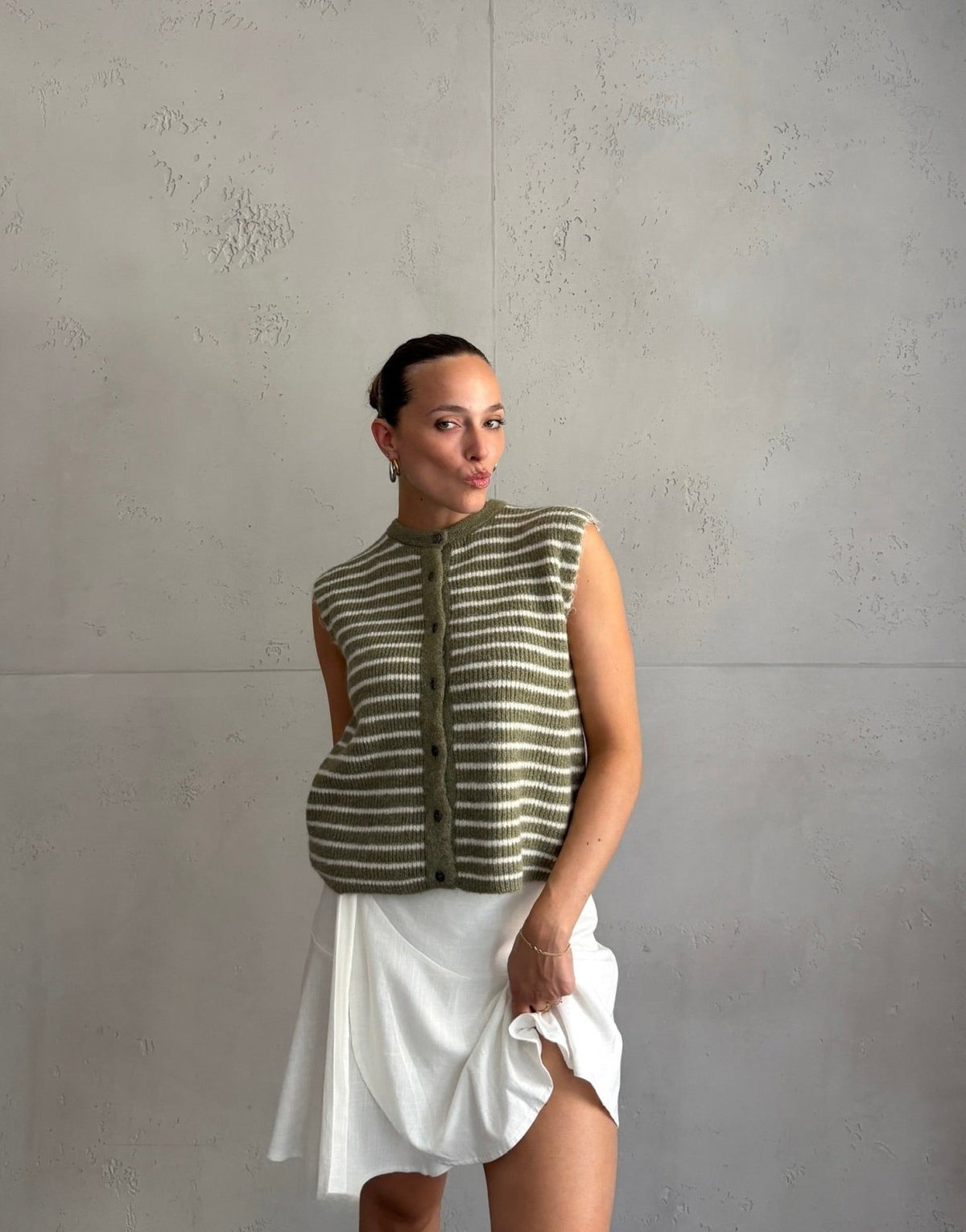 Gestreifter Pullunder mit Knopfleiste - Switch-Fashion