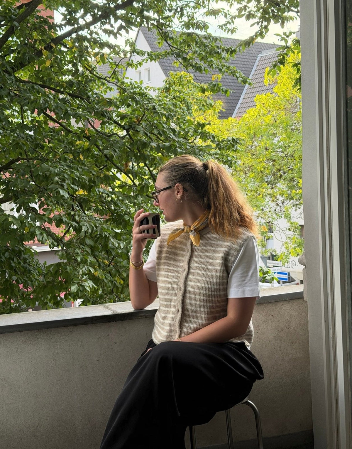 Gestreifter Pullunder mit Knopfleiste - Switch-Fashion