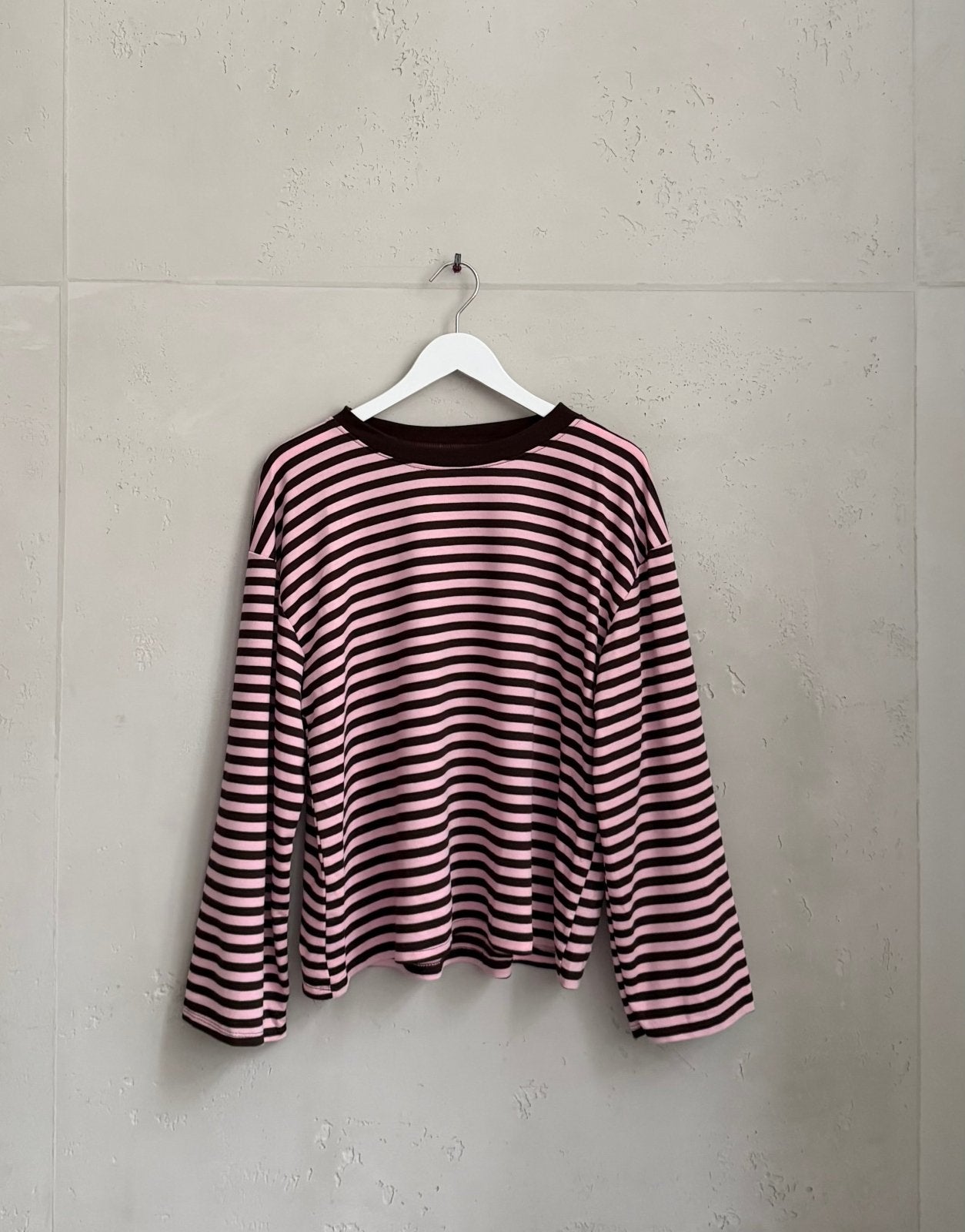 Gestreiftes Basic Longsleeve Shirt mit weitem Arm - Switch - Fashion