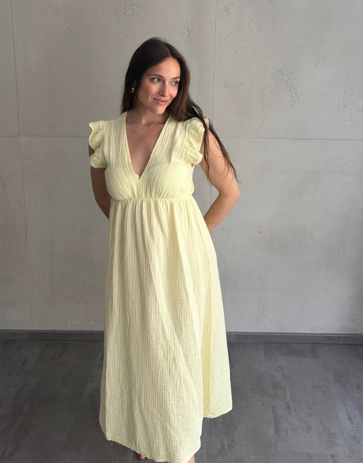 Gestreiftes Musselin Maxikleid mit Rückenausschnitt – Schmale Längsstreifen - Switch - Fashion