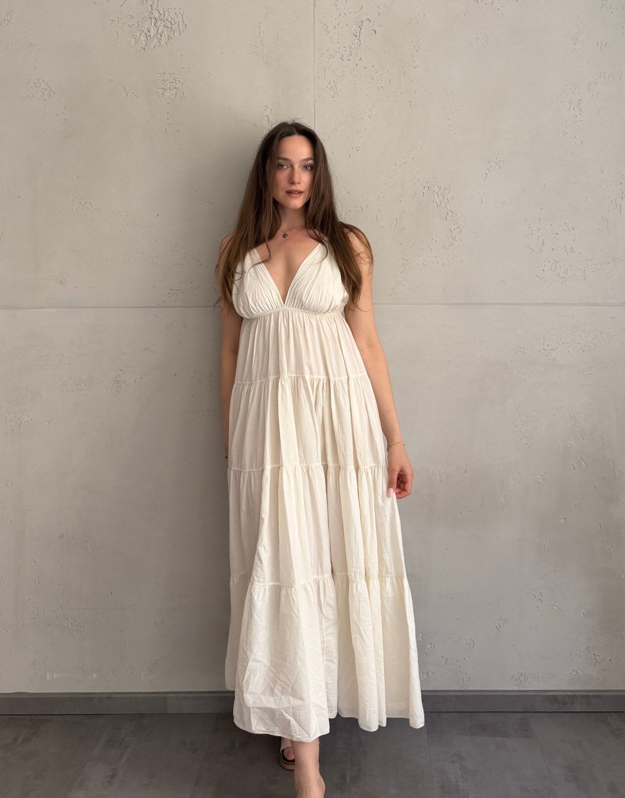 Gestuftes Maxi Kleid mit Spaghettiträgern – 100% Baumwolle in Offwhite - Switch - Fashion