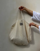 Häkel Strandtasche – Beutelform, 100% Baumwolle, Beige - Switch-Fashion