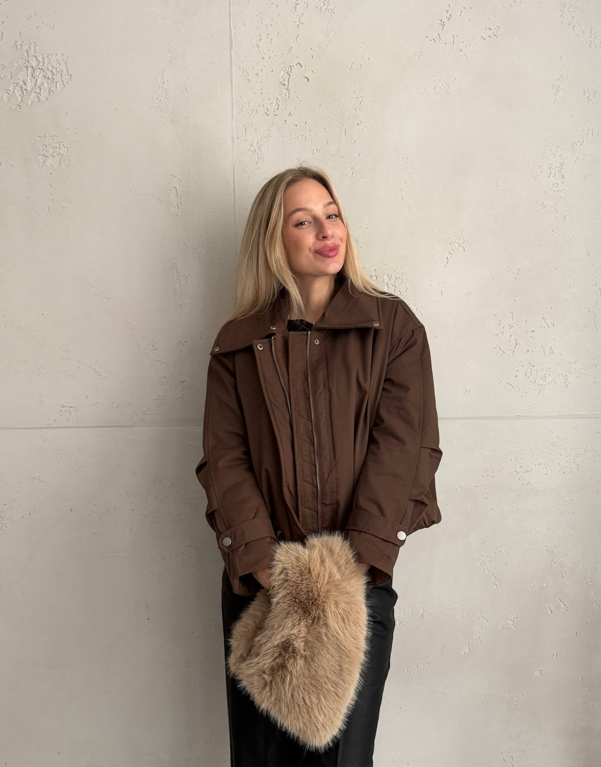 Jacke mit abnehmbarem Fellkragen - Switch-Fashion